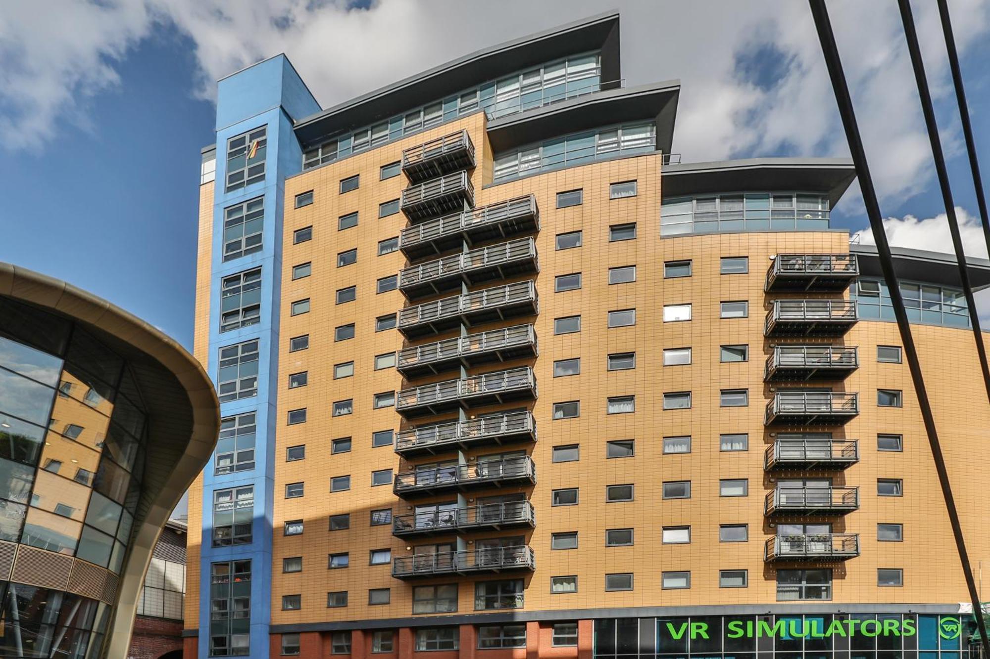 Large Central Penthouse In Leeds リーズ エクステリア 写真