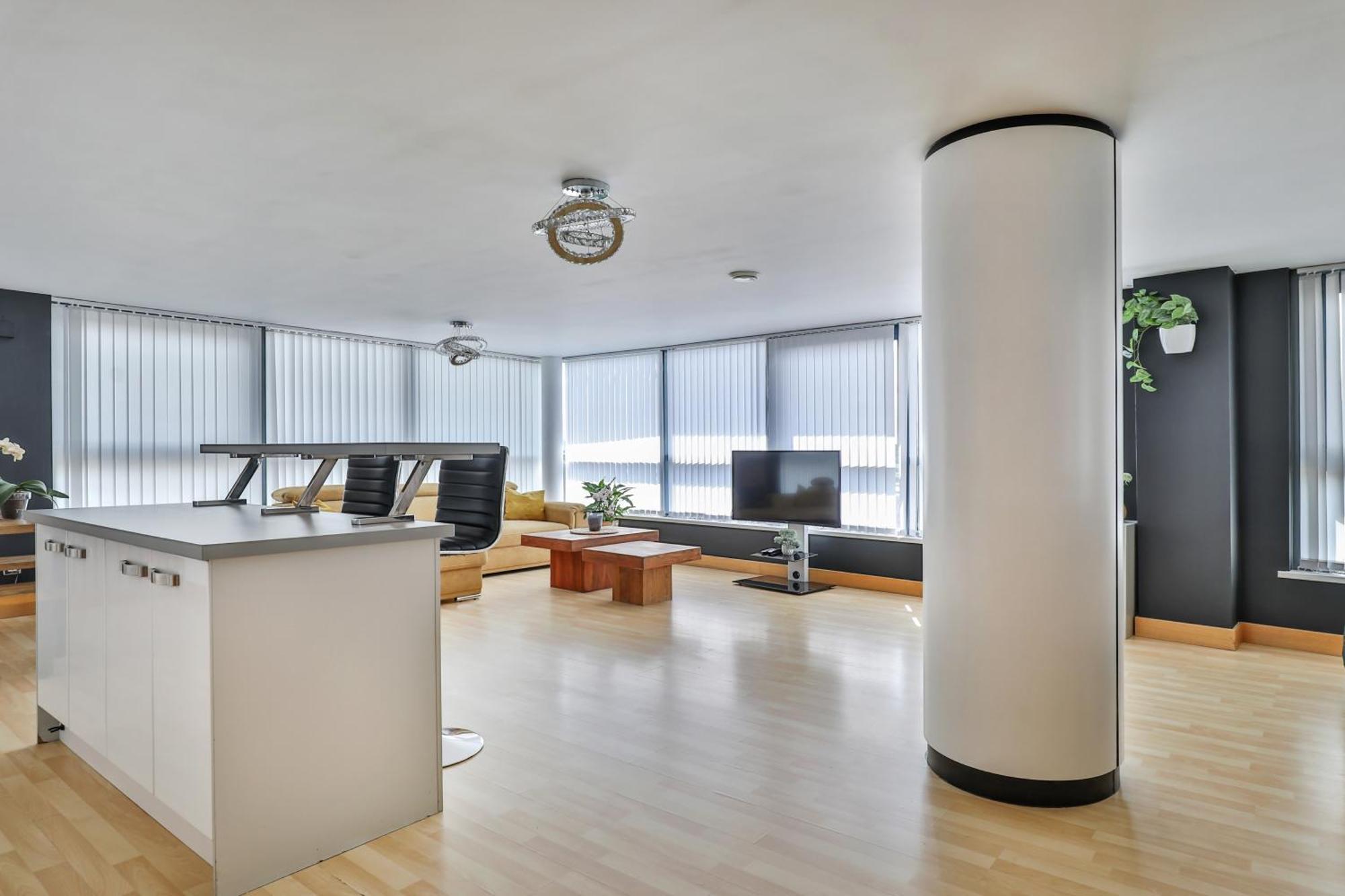 Large Central Penthouse In Leeds リーズ エクステリア 写真