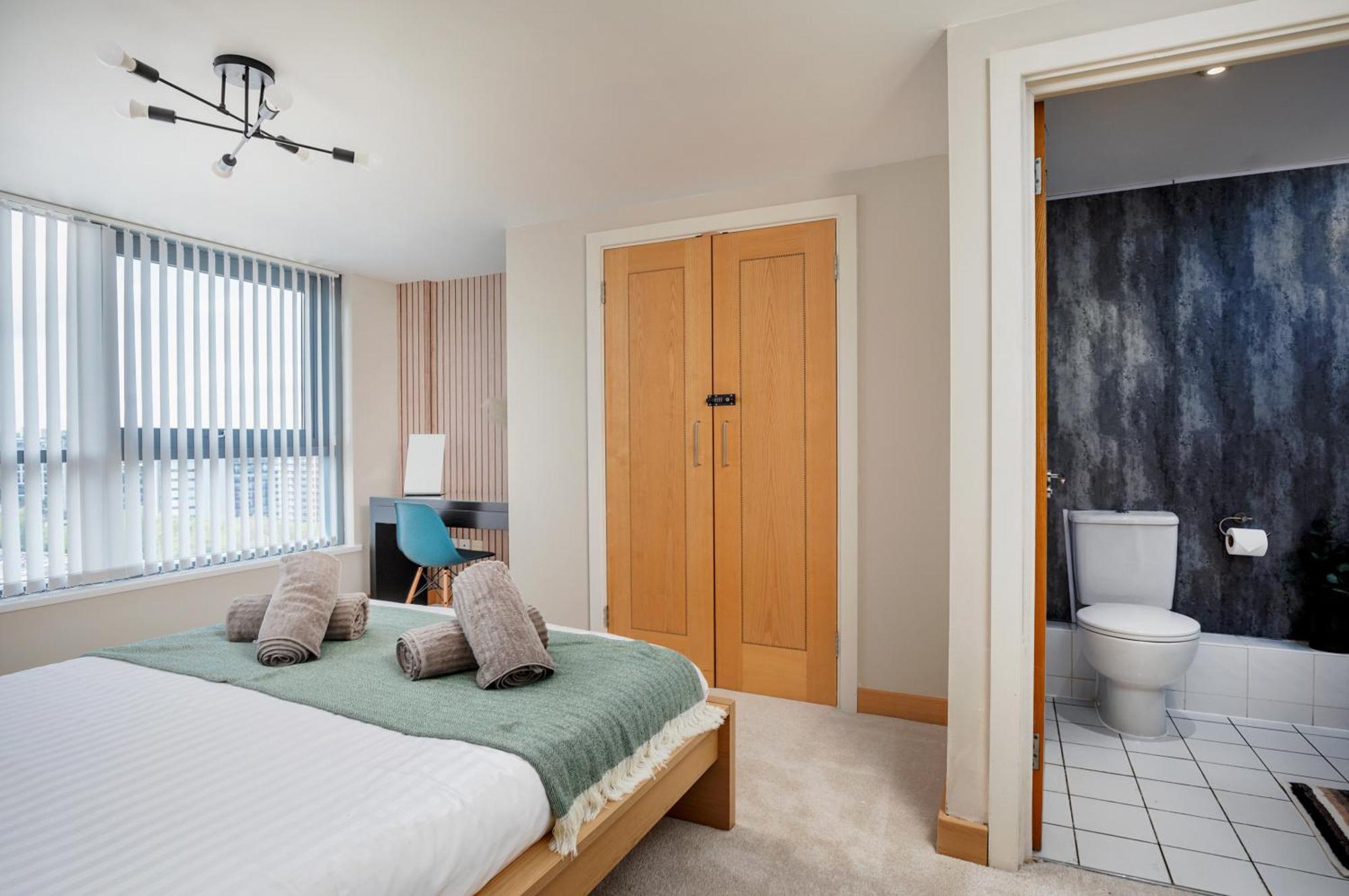 Large Central Penthouse In Leeds リーズ エクステリア 写真
