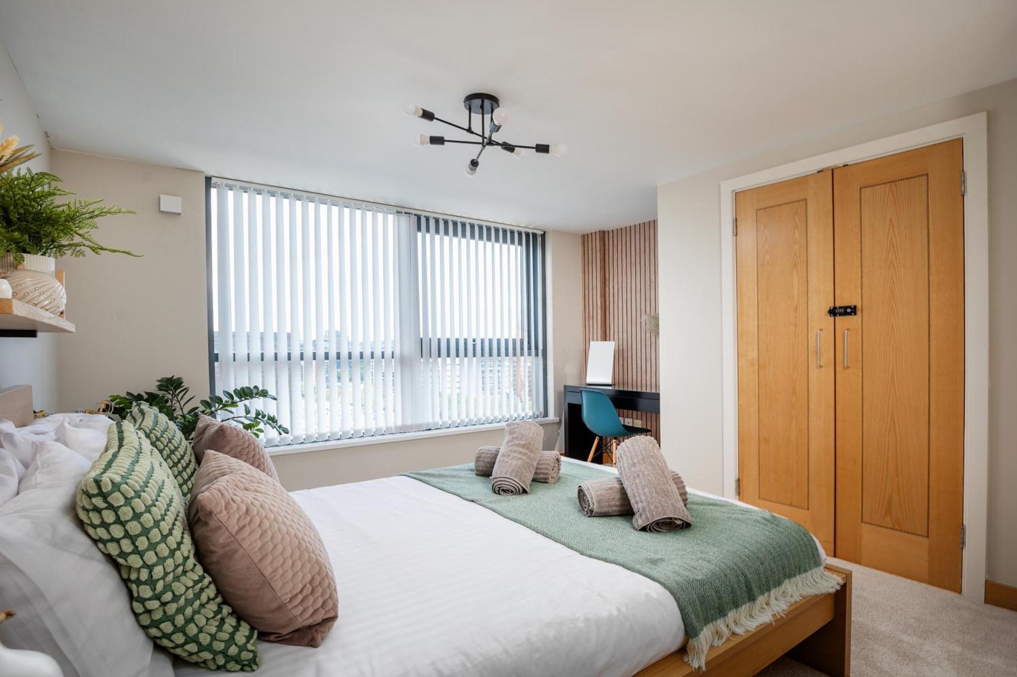 Large Central Penthouse In Leeds リーズ エクステリア 写真